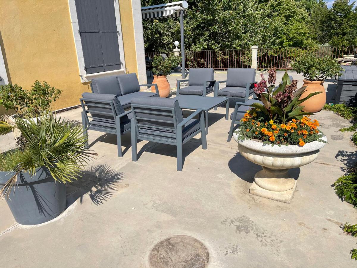 Hotel Bastide Du Defends à Pertuis Extérieur photo