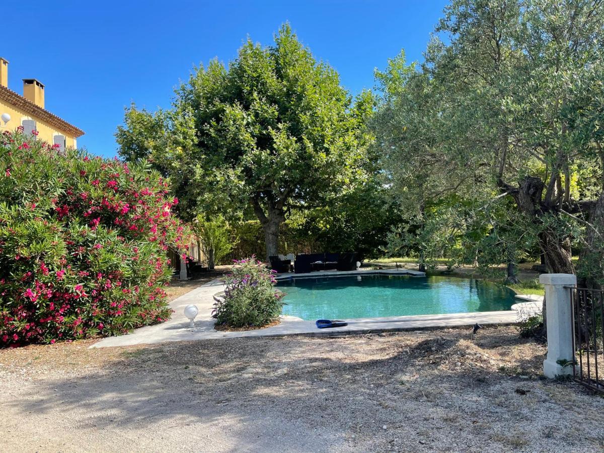 Hotel Bastide Du Defends à Pertuis Extérieur photo