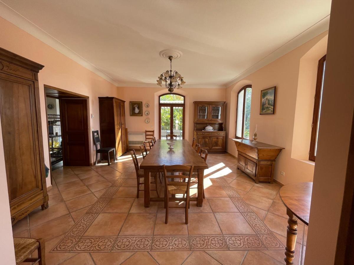 Hotel Bastide Du Defends à Pertuis Extérieur photo