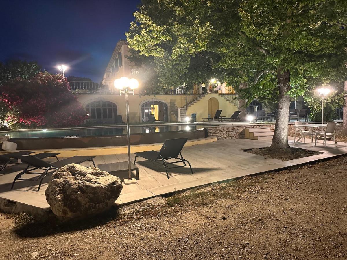 Hotel Bastide Du Defends à Pertuis Extérieur photo