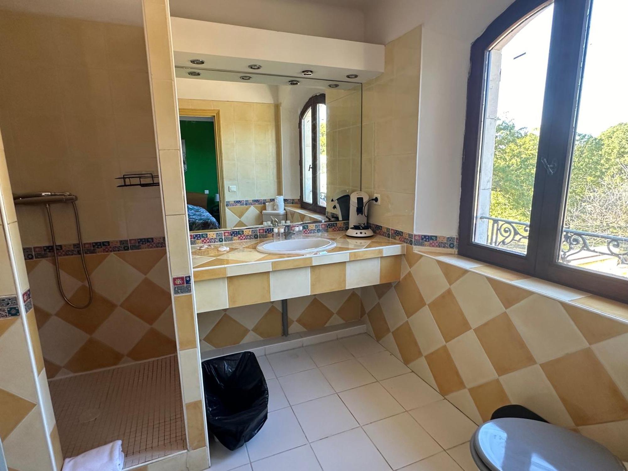 Hotel Bastide Du Defends à Pertuis Extérieur photo